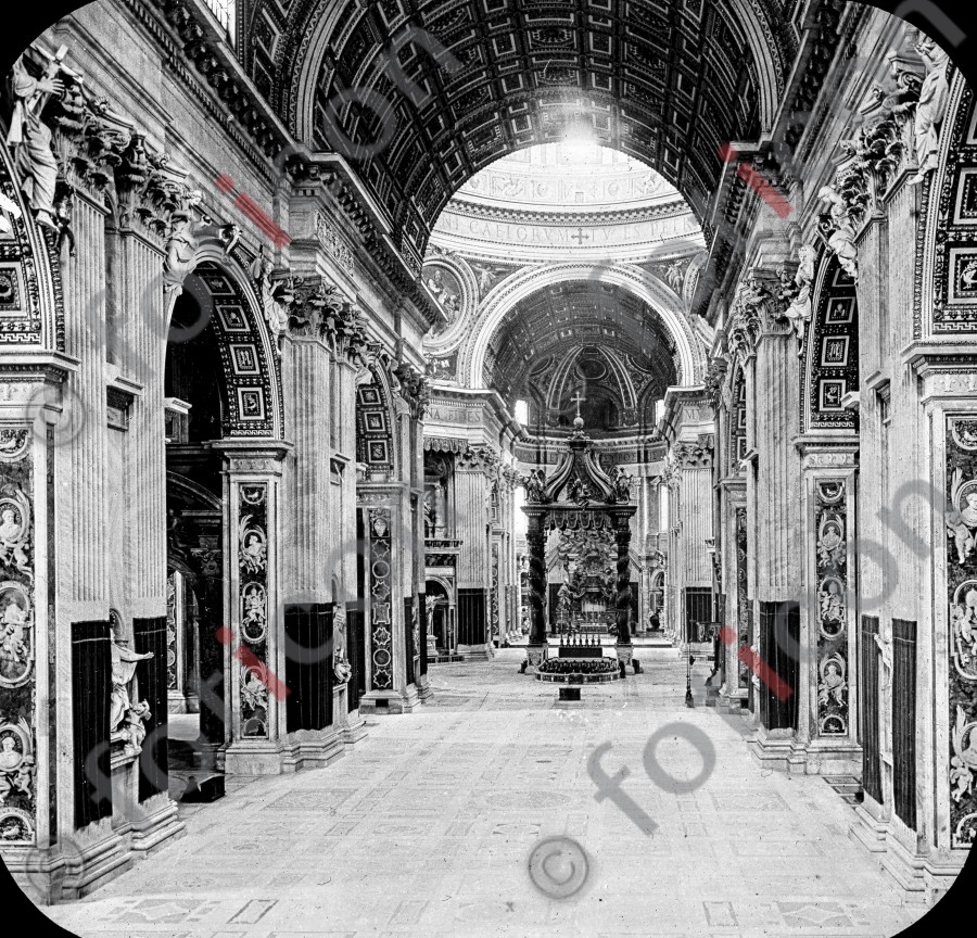 Innenraum von St. Peter | Interior of St. Peter&#039;s - Foto foticon-simon-147-012-sw.jpg | foticon.de - Bilddatenbank für Motive aus Geschichte und Kultur
